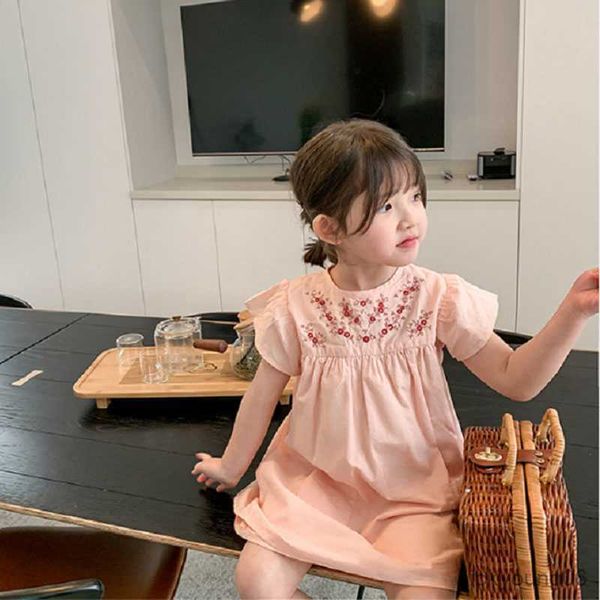 girl's dresses summer girls dress style pocket embroidery flower elegant princess baby kids clothes children's clothing r230607, Red;yellow
girl's dresses summer girls dress style pocket embroidery flower elegant princess baby kids clothes children's clothing r230607, Red;yellow
