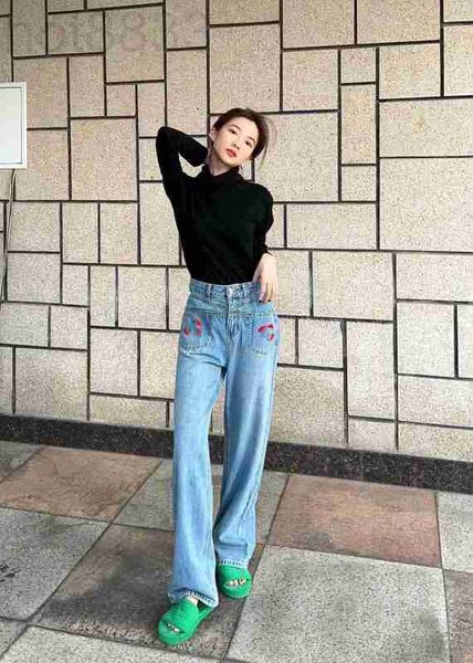 women's jeans designer 23 spring/summer new simple style versatile slim pants embroidery wash craft high waist straight leg 83rt, Blue
women's jeans designer 23 spring/summer new simple style versatile slim pants embroidery wash craft high waist straight leg 83rt, Blue