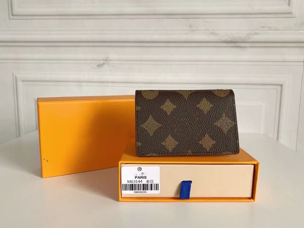 single zipper wallets cardholder france paris alphabet color style luxurys mens women high-end designers with packaging box 63144-3, Red;black
single zipper wallets cardholder france paris alphabet color style luxurys mens women high-end designers with packaging box 63144-3, Red;black