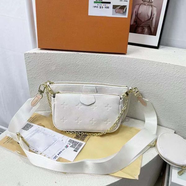 luxury designer womens crossbody bag leather mahjong bag handheld chain bag womens lightweight old flower shoulder bag
luxury designer womens crossbody bag leather mahjong bag handheld chain bag womens lightweight old flower shoulder bag