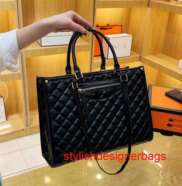 totes chanei collection shoulder bag diamond lattice black pu compartment totebag chain purses handbags for women removable shoulder strap e
totes chanei collection shoulder bag diamond lattice black pu compartment totebag chain purses handbags for women removable shoulder strap e