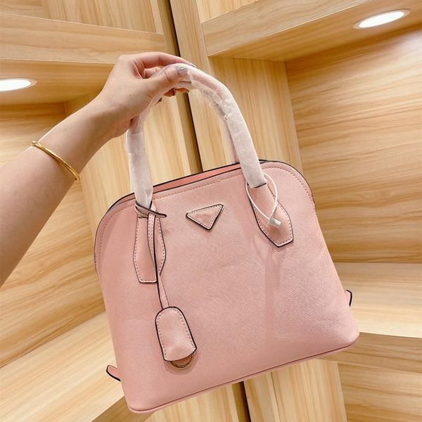totes designer bag cross body handbags shoulder bags crossbody handbag shell fashion brand high-end genuine leather different colors size 30, Black;red
totes designer bag cross body handbags shoulder bags crossbody handbag shell fashion brand high-end genuine leather different colors size 30, Black;red