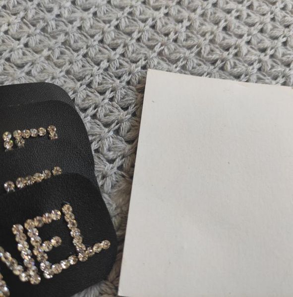 fashion hair clips classic rhinestone c collection accessories with paper card5175834, Slivery;golden
fashion hair clips classic rhinestone c collection accessories with paper card5175834, Slivery;golden