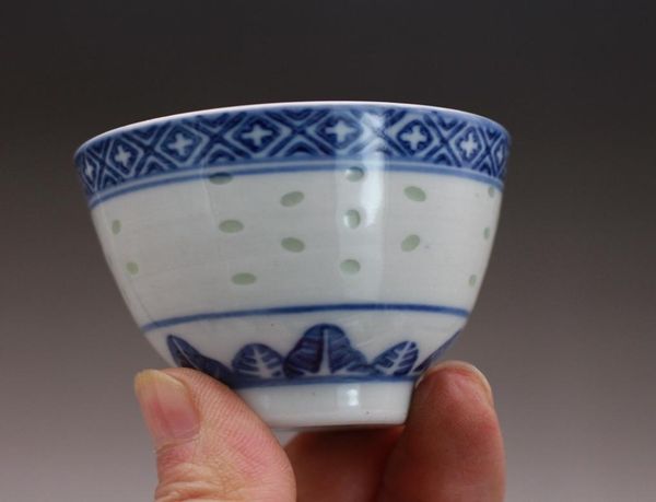 jingdezhen bright porcelain factory blue and white ricepattern decorated porcelain small teacup wine cup antique antique old cera3500224, Silver
jingdezhen bright porcelain factory blue and white ricepattern decorated porcelain small teacup wine cup antique antique old cera3500224, Silver