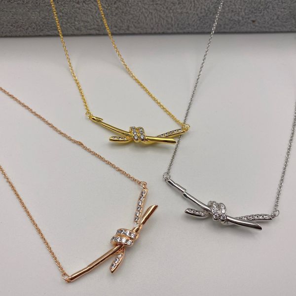 rope knot necklace with diamonds rose gold ladies sterling silver clavicle chain wedding party gift women wedding party jewelry, Golden;silver
rope knot necklace with diamonds rose gold ladies sterling silver clavicle chain wedding party gift women wedding party jewelry, Golden;silver
