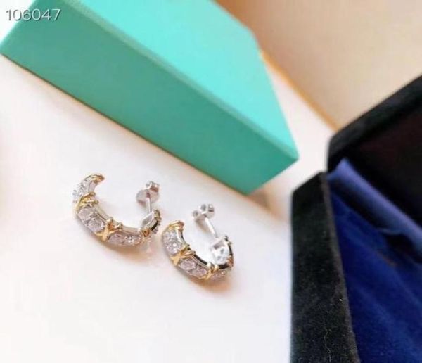 luxury s925 sterling silver zircon charm half earrings cross gold round circle loop stud brand designer jewelry for women9613172, Golden
luxury s925 sterling silver zircon charm half earrings cross gold round circle loop stud brand designer jewelry for women9613172, Golden