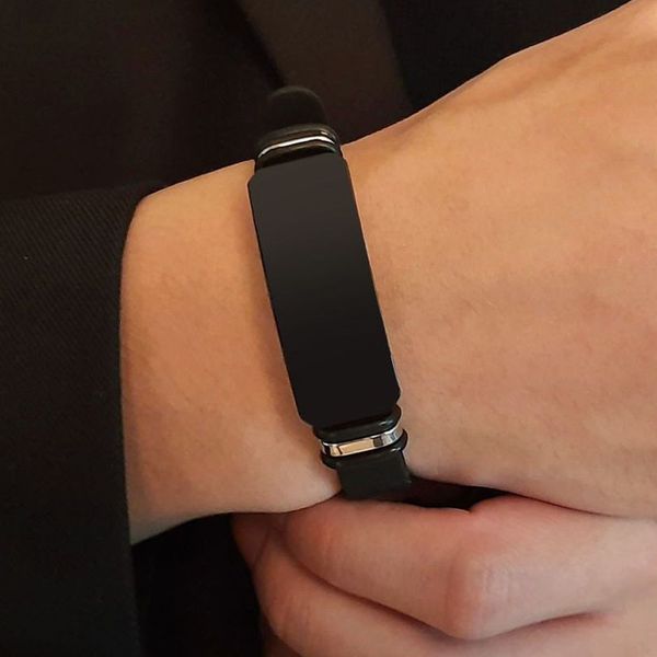 vintage stainless steel silicone bracelet for men unique bent band design adjustable size bangle letterable jewelry gift yw148bs-109, Black
vintage stainless steel silicone bracelet for men unique bent band design adjustable size bangle letterable jewelry gift yw148bs-109, Black