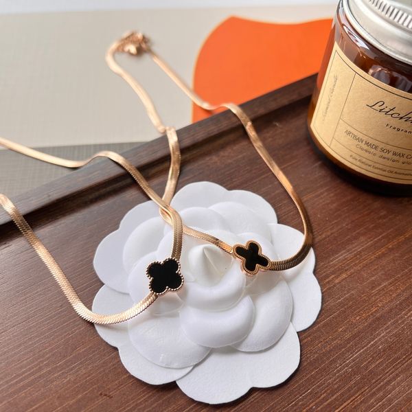 classic fashion pendant necklaces for women elegant 4/four leaf clover locket necklace chokers pendant chain 18k plated gold stainless steel, Silver
classic fashion pendant necklaces for women elegant 4/four leaf clover locket necklace chokers pendant chain 18k plated gold stainless steel, Silver
