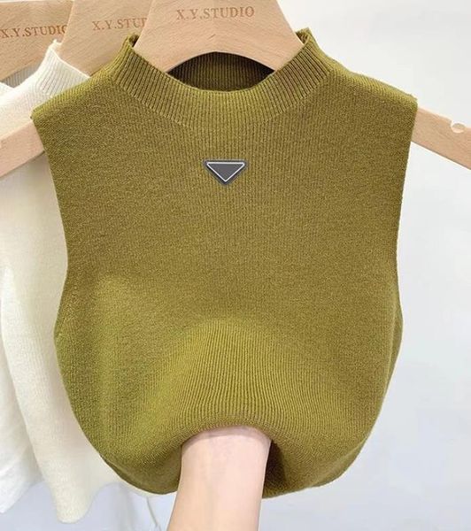 designer women's vest t-shirts and sweaters spring/fall collection of loose fit letter round neck pullover knit waistcoats with sleeves, White
designer women's vest t-shirts and sweaters spring/fall collection of loose fit letter round neck pullover knit waistcoats with sleeves, White