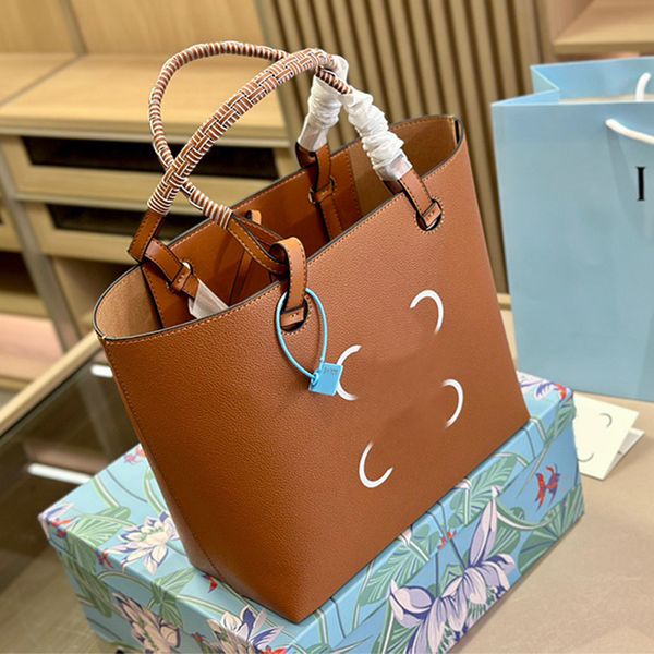 pinic bag totes loews leather designer bags women handbag classic contrast colored wallet high-capacity spring long strap crossbody hand 202
pinic bag totes loews leather designer bags women handbag classic contrast colored wallet high-capacity spring long strap crossbody hand 202