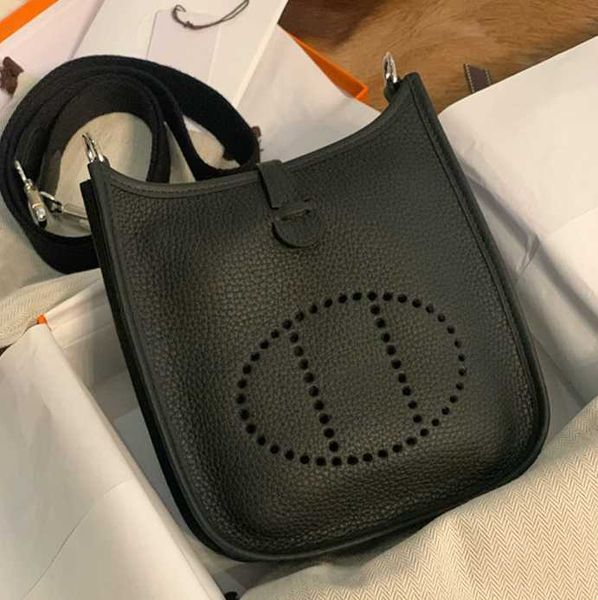 totes bag herbags designer bag hollow leather bags tote lychee h evelyn grain bucket head layer cow women's one shoulder cross body cm
totes bag herbags designer bag hollow leather bags tote lychee h evelyn grain bucket head layer cow women's one shoulder cross body cm