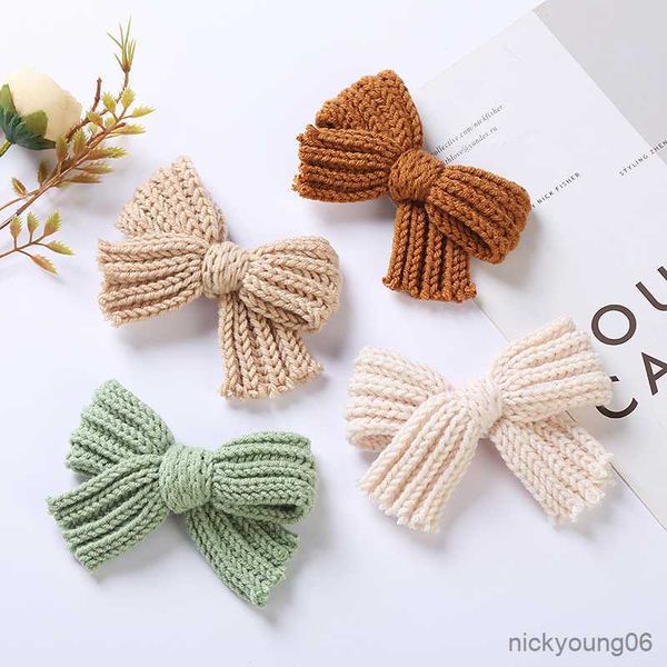 hair accessories woolen knit hairpins for baby clips bows girl barette child winter pins girls set kids retro hairclip r230608, Slivery;white
hair accessories woolen knit hairpins for baby clips bows girl barette child winter pins girls set kids retro hairclip r230608, Slivery;white