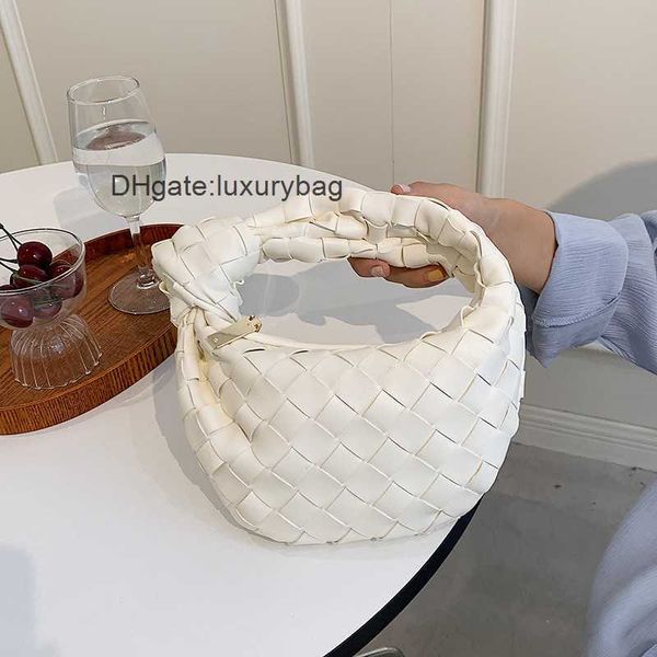 aaaaabotteg uneta jodie mini teen intrecciato new advanced knitted bag versatile handbag cloud bag knitted horn bag underarm women's ba
aaaaabotteg uneta jodie mini teen intrecciato new advanced knitted bag versatile handbag cloud bag knitted horn bag underarm women's ba
