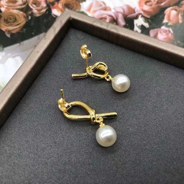 charm designer triumphal arch knot pearl asymmetric earrings 925 silver needle small design fashion versatile for women d3es, Golden
charm designer triumphal arch knot pearl asymmetric earrings 925 silver needle small design fashion versatile for women d3es, Golden