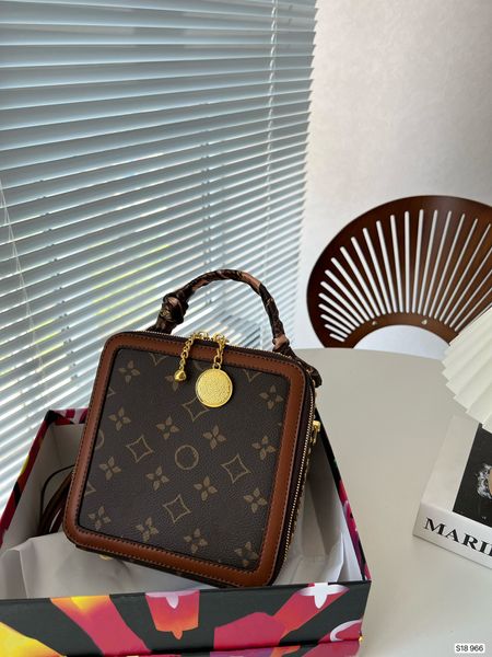mt woman luxury designer bags handbags for women chain shoulder bag vintage fashion crossbody messsenger handbag
mt woman luxury designer bags handbags for women chain shoulder bag vintage fashion crossbody messsenger handbag