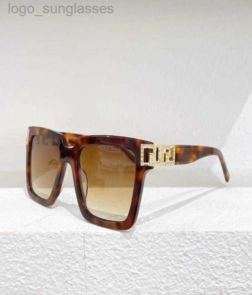 luxury designer sunglasses women men full frame mixed color white purple antireflection ornamental plank uv protection fashionr st8134737, White;black
luxury designer sunglasses women men full frame mixed color white purple antireflection ornamental plank uv protection fashionr st8134737, White;black
