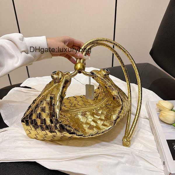 aaaaabotteg uneta jodie mini teen intrecciato women's bag new fashion weaving underarm bag personalized versatile crossbody bag
aaaaabotteg uneta jodie mini teen intrecciato women's bag new fashion weaving underarm bag personalized versatile crossbody bag