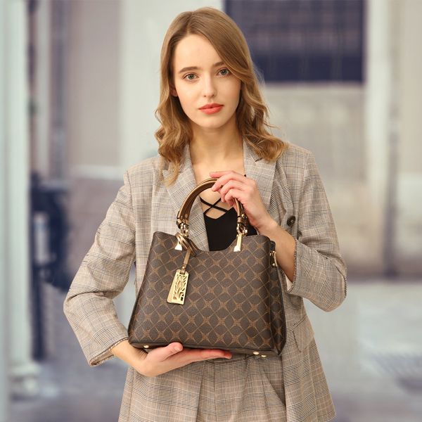 designers crossbody bag ladies bag 2023 new large capacity pvc mother handbag old flower messenger bag designers luxury handbags luxury desi
designers crossbody bag ladies bag 2023 new large capacity pvc mother handbag old flower messenger bag designers luxury handbags luxury desi
