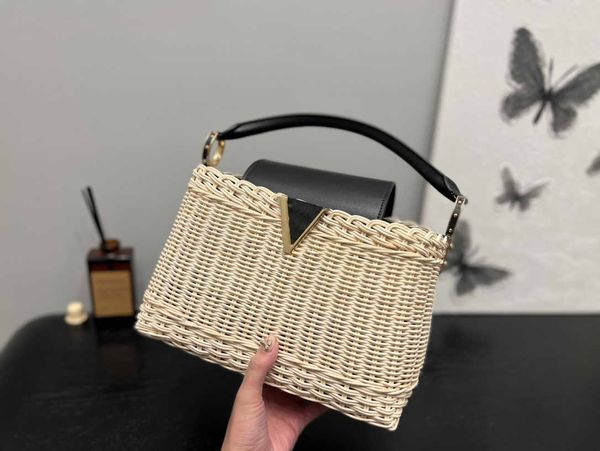designers bags rattan plaited totes metal beach bags logo fashion womens simple elegance letter printing shoulder straps zipper design messe
designers bags rattan plaited totes metal beach bags logo fashion womens simple elegance letter printing shoulder straps zipper design messe