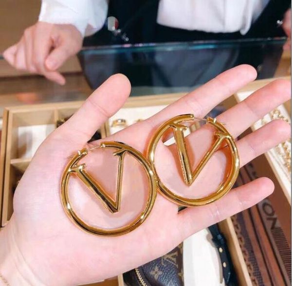 paris hoop jewelry accessories women hoop earrings luxury 18k gold ear studs lady nice christmas gift with box louise vutton viuton, Golden;silver
paris hoop jewelry accessories women hoop earrings luxury 18k gold ear studs lady nice christmas gift with box louise vutton viuton, Golden;silver