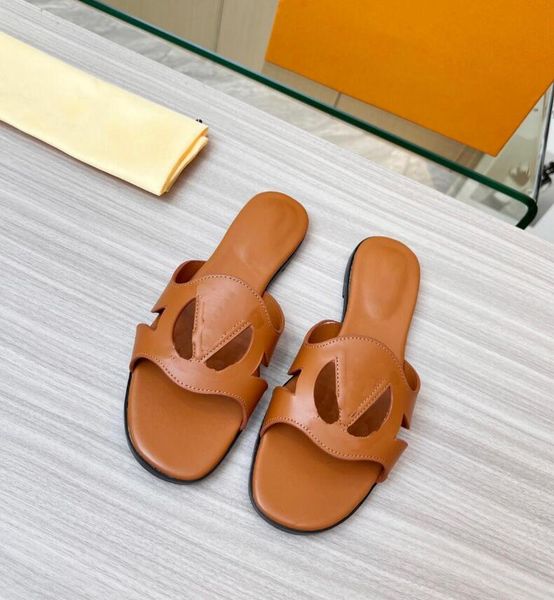luxury isola flat mule slippers women calf leather outsole slides circle signature fashioned soft calfskin wide front strap sandals with box, Black
luxury isola flat mule slippers women calf leather outsole slides circle signature fashioned soft calfskin wide front strap sandals with box, Black