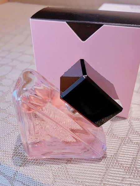 luxury design perfume 90ml parfum perfume eau toilette spray good smell long time lasting scent high version quality fast ship
luxury design perfume 90ml parfum perfume eau toilette spray good smell long time lasting scent high version quality fast ship