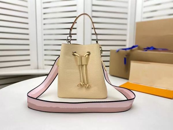 2023 dust bag designer bags handbag purses woman fashion clutch purse chain womens designing crossbody shoulder bag #7691, Black;red
2023 dust bag designer bags handbag purses woman fashion clutch purse chain womens designing crossbody shoulder bag #7691, Black;red