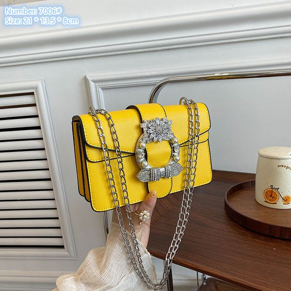 Factory wholesale ladies shoulder bags 10 colors classic solid color litchi chain bag sweet buckle diamond handbag popular flip leather mobile phone coin purse, Brown-7006#
Factory wholesale ladies shoulder bags 10 colors classic solid color litchi chain bag sweet buckle diamond handbag popular flip leather mobile phone coin purse, Brown-7006#