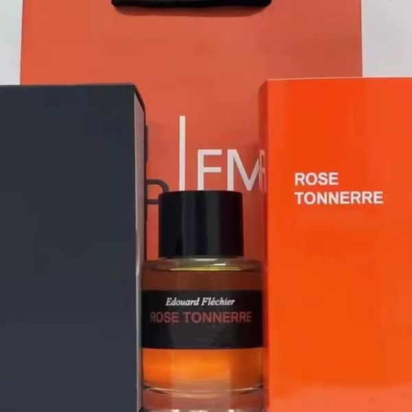 100ml 3.4fl.oz une rose / l'eau d'hiver / en passant /portrait of a lady perfume long lasting eau de parfum designer perfume colog
100ml 3.4fl.oz une rose / l'eau d'hiver / en passant /portrait of a lady perfume long lasting eau de parfum designer perfume colog