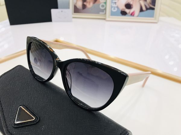 sunglasses women's same type oval frame eyeglass classic designer anti-glare uv400 premium plate sunglasses with box, White;black
sunglasses women's same type oval frame eyeglass classic designer anti-glare uv400 premium plate sunglasses with box, White;black