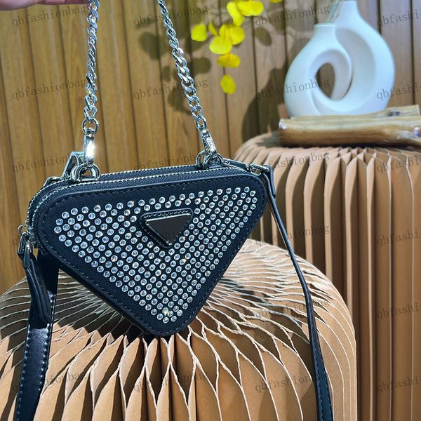 designer womens mini crossbody bag diamondback triangle bag hardware triangle enamel buckle shoulder bags metal chain handbag coin purse car
designer womens mini crossbody bag diamondback triangle bag hardware triangle enamel buckle shoulder bags metal chain handbag coin purse car