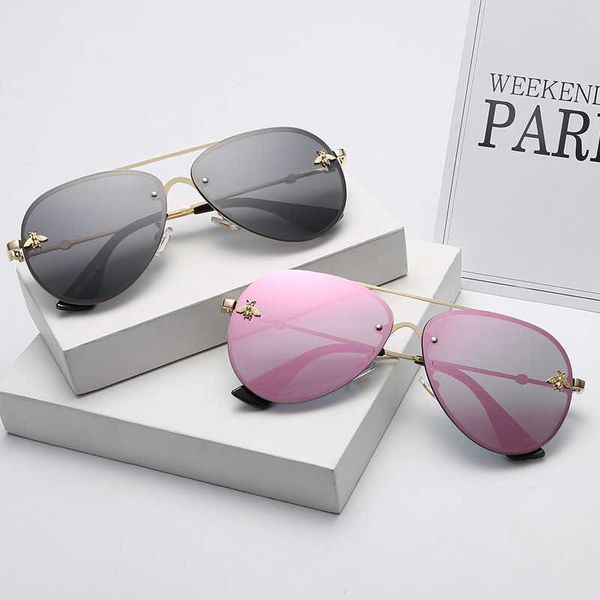 2022 new metal frame fashion network popular same style little bee sunglasses male and female ocean piece toad mirror, White;black
2022 new metal frame fashion network popular same style little bee sunglasses male and female ocean piece toad mirror, White;black