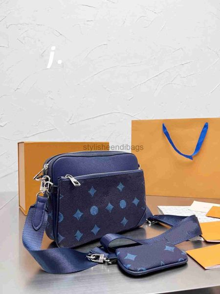stylisheendibags shoulder bags designer m30848 mens trio shoulder bags 3 in1 canvas leather postman designers messenger bag famous trip clas
stylisheendibags shoulder bags designer m30848 mens trio shoulder bags 3 in1 canvas leather postman designers messenger bag famous trip clas