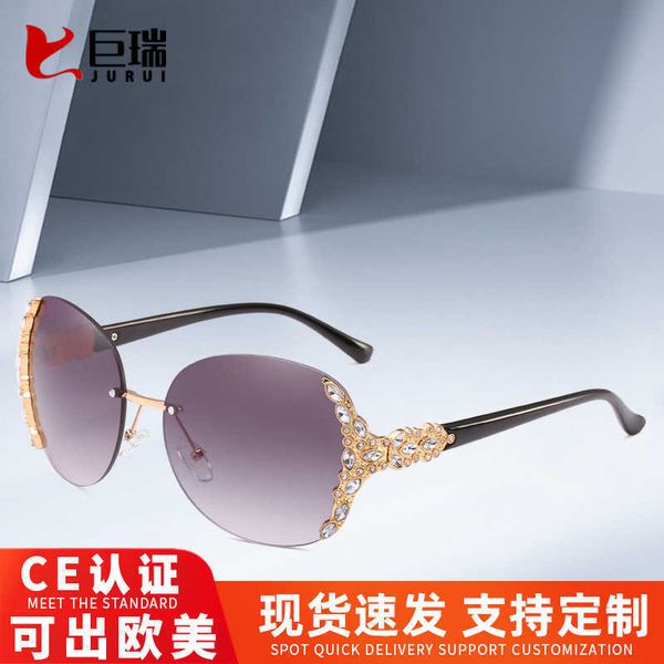 new frameless sunglasses trend diamond inlaid large frame women's net red street p sunglasses, White;black
new frameless sunglasses trend diamond inlaid large frame women's net red street p sunglasses, White;black