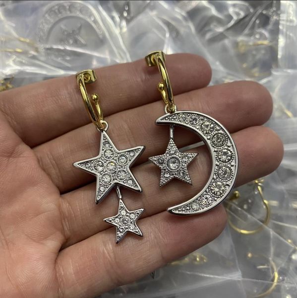 new full diamonds star moon pendant earrings feminine style smooth brass gold plated ear studs luxury jewelry e3021, Golden;silver
new full diamonds star moon pendant earrings feminine style smooth brass gold plated ear studs luxury jewelry e3021, Golden;silver