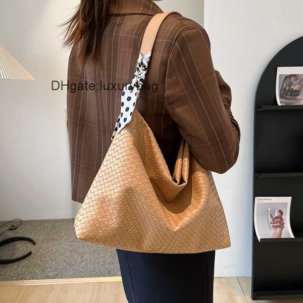 aaaaabotteg uneta jodie mini teen intrecciato casual large capacity soft leather woven tote bag new fashion texture shoulder bag crossbody w
aaaaabotteg uneta jodie mini teen intrecciato casual large capacity soft leather woven tote bag new fashion texture shoulder bag crossbody w