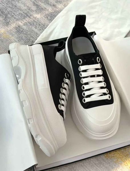 casual shoes famous 2023ss brand tread slick sneakers low canvas platform trainers women men leather laceup rubber comfort skateboard walkin, Black
casual shoes famous 2023ss brand tread slick sneakers low canvas platform trainers women men leather laceup rubber comfort skateboard walkin, Black