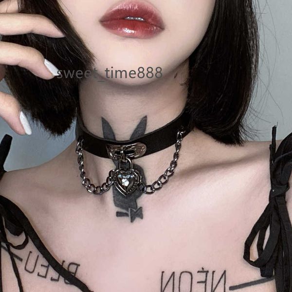 choker necklace dark black neckchain female black neckband necklace clavicle chain punk gothic love chain, Golden;silver
choker necklace dark black neckchain female black neckband necklace clavicle chain punk gothic love chain, Golden;silver