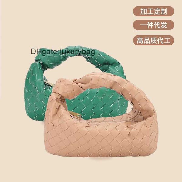 aaaaabotteg uneta jodie mini teen intrecciato small design cowhorn bag hand woven bag knotting bag portable cloud bag
aaaaabotteg uneta jodie mini teen intrecciato small design cowhorn bag hand woven bag knotting bag portable cloud bag