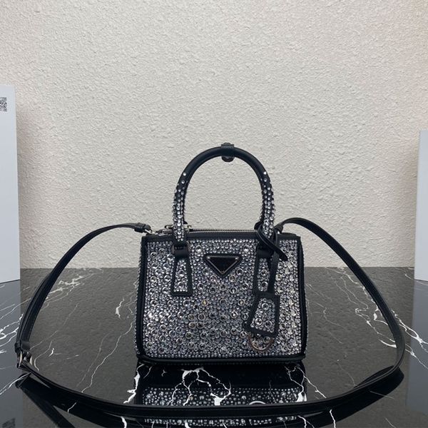 luxury handbag designer tote bag womens crossbody bag fashion temperament diamond-filled star womens shoulder bag purse 2023 popular sparkli
luxury handbag designer tote bag womens crossbody bag fashion temperament diamond-filled star womens shoulder bag purse 2023 popular sparkli