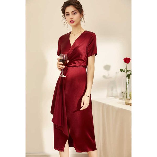 quality autumn new elegant temperament women's solid color v-neck short sleeve dress, Black;gray
quality autumn new elegant temperament women's solid color v-neck short sleeve dress, Black;gray
