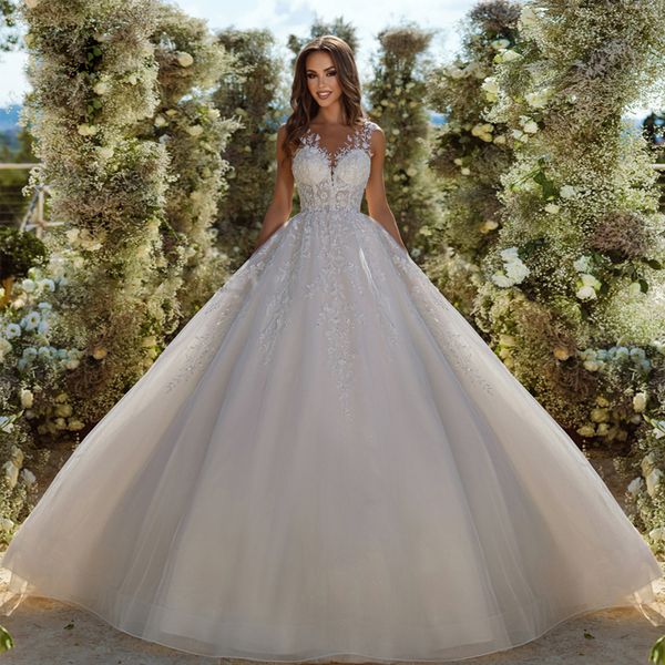 elegant applique beads princess wedding dress with sleeveless castle tull bridal ball gown long train dress of woman bride, White
elegant applique beads princess wedding dress with sleeveless castle tull bridal ball gown long train dress of woman bride, White