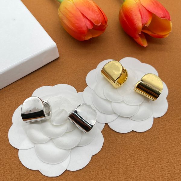 luxury designer women men stud fashion b letter earring lover gifts engagement earrings fashion punk jewelry earrings, Golden;silver
luxury designer women men stud fashion b letter earring lover gifts engagement earrings fashion punk jewelry earrings, Golden;silver