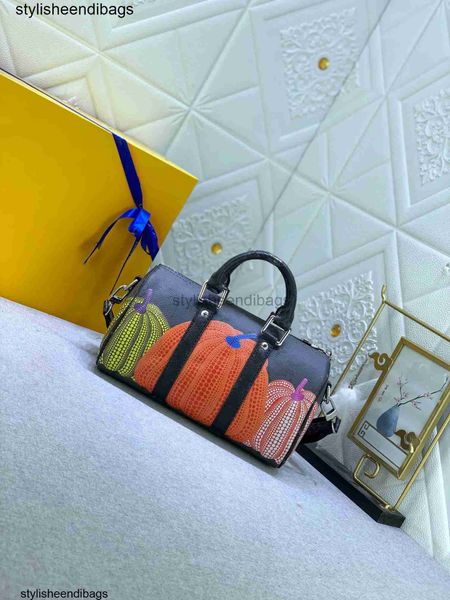 totes mt multi style women designers travel bag leather large capacity men big luggage handbag duffle bags shoulder crossbody outdoor travel
totes mt multi style women designers travel bag leather large capacity men big luggage handbag duffle bags shoulder crossbody outdoor travel