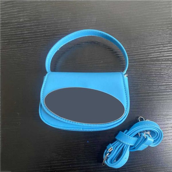 designer bag women's mini bag y2k small focus design personalized mini saddle shoulder purse crossbody handbag 230615
designer bag women's mini bag y2k small focus design personalized mini saddle shoulder purse crossbody handbag 230615