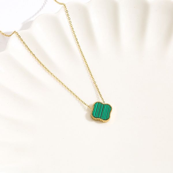 classic fashion van pendant necklaces for women elegant 4/four leaf clover locket necklace choker chains designer jewelry 18k plated gold me, Silver
classic fashion van pendant necklaces for women elegant 4/four leaf clover locket necklace choker chains designer jewelry 18k plated gold me, Silver