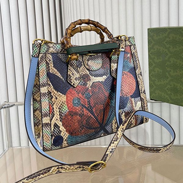 designer bags crossbody shopping bag bamboo handbags handle shoulder tote bag fashion alligator leather bag red rose women cross body shoppi
designer bags crossbody shopping bag bamboo handbags handle shoulder tote bag fashion alligator leather bag red rose women cross body shoppi