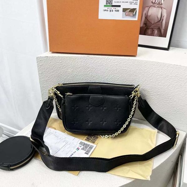 luxury designer womens crossbodybag leather mahjong bag handheld chain bag womens lightweight old flower shoulder bag ing
luxury designer womens crossbodybag leather mahjong bag handheld chain bag womens lightweight old flower shoulder bag ing