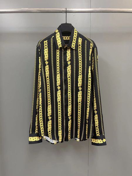 spring summer 2023 new designer shirt fashion classic striped print design of high-quality loose man's shirt, White;black
spring summer 2023 new designer shirt fashion classic striped print design of high-quality loose man's shirt, White;black