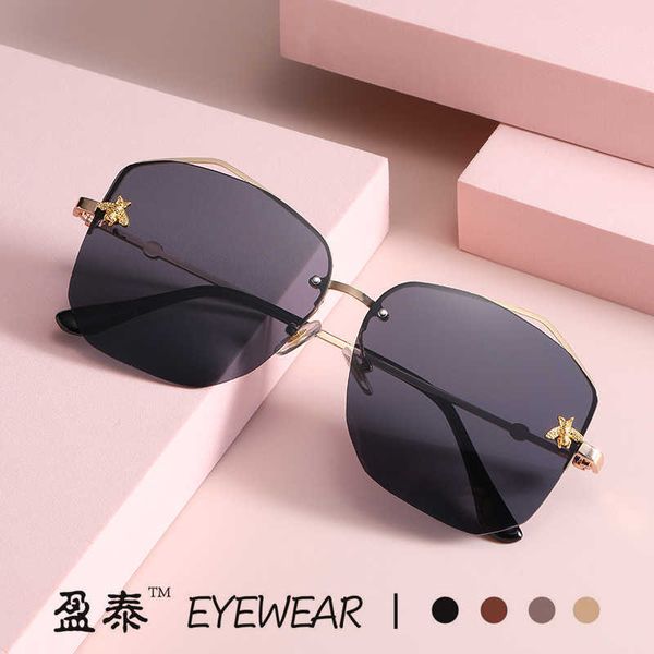 new style personalized metal little bee fashion women's ins ocean film frameless sunglasses, White;black
new style personalized metal little bee fashion women's ins ocean film frameless sunglasses, White;black